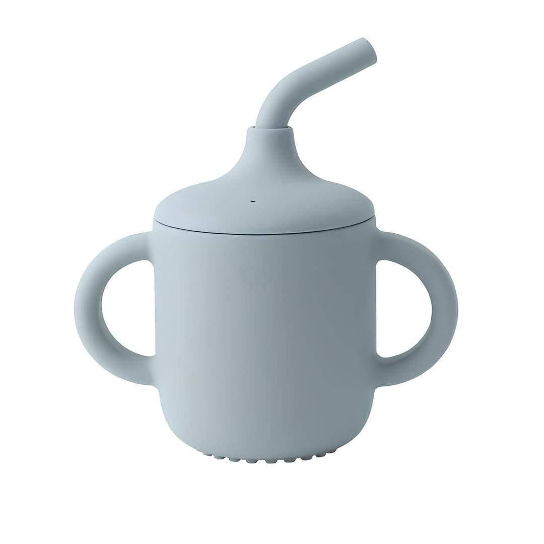 Tasse en silicone avec paille